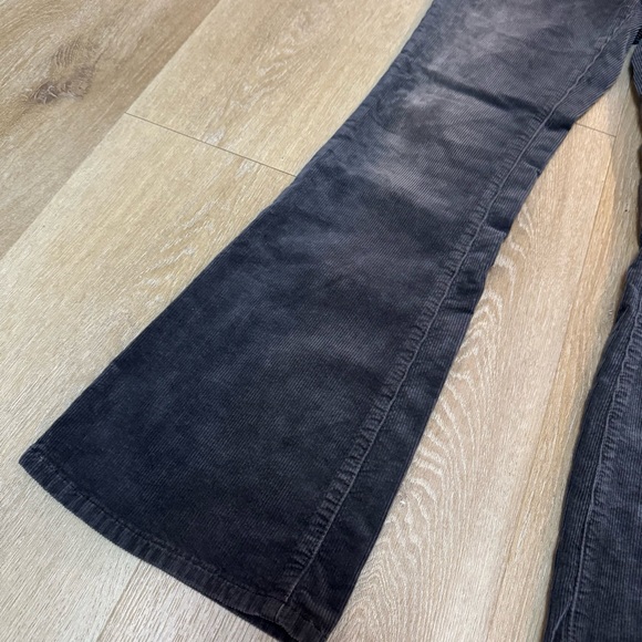 Pilcro Black Flare Pants - Picture 3 of 8